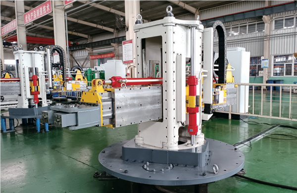 電液混動重載精密高速物料搬運(yùn)（出爐）機(jī)器人“問世”